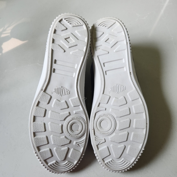 PALLADIUM Easy Lace canvas sneakers women's size 7 navy - Picture 10 of 11